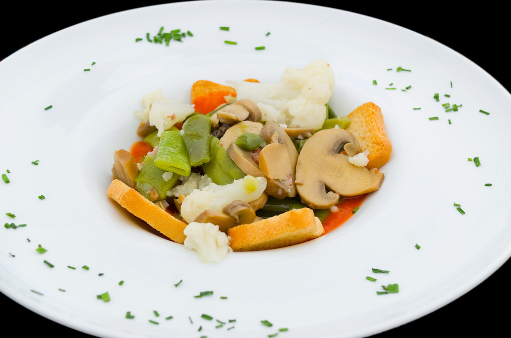 menestra de verduras en el restaurante